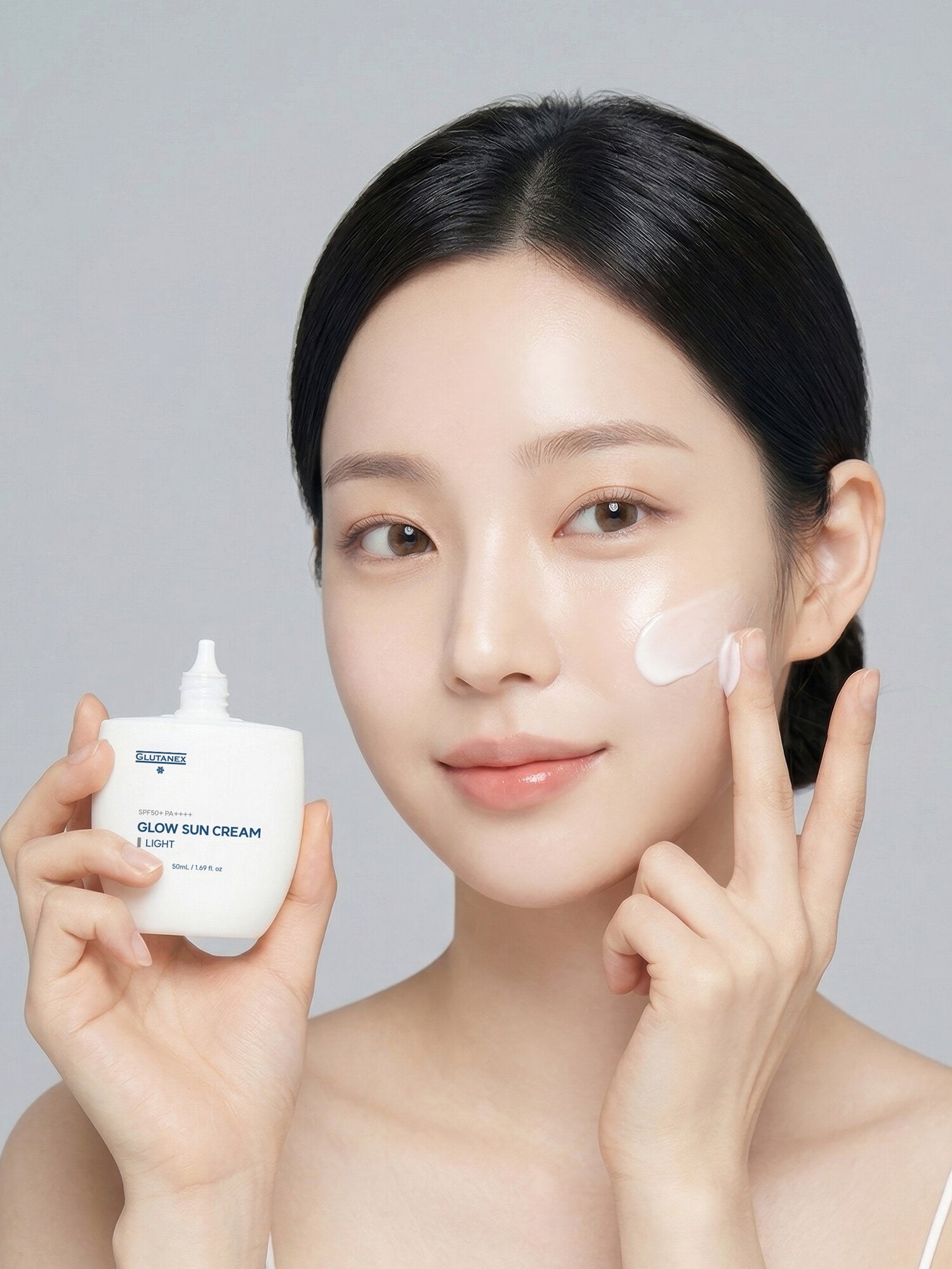 Glow Sun Cream Light